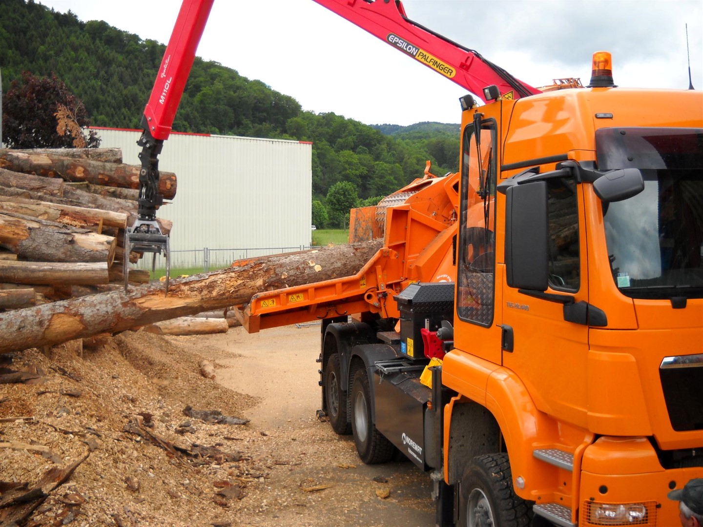 Déchiqueteuse sur camion Valormax Noremat Jenz 12